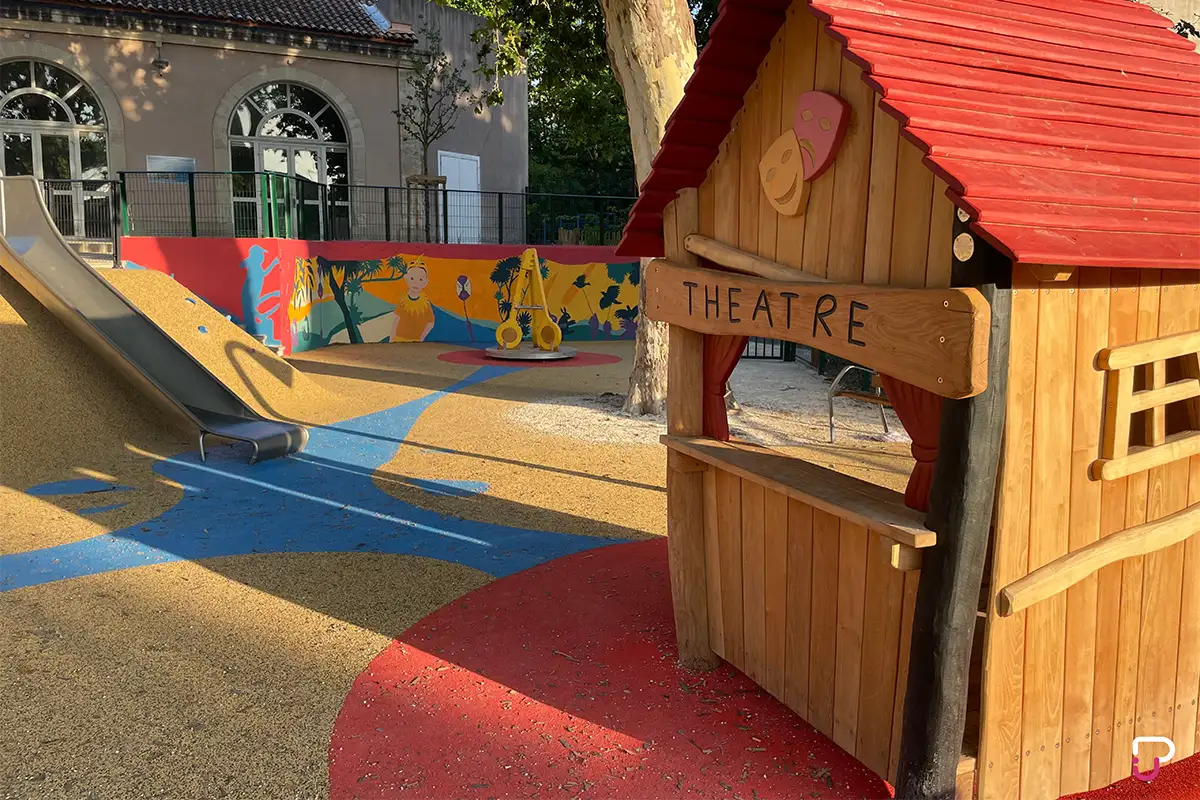 Cabane sur mesure et fresque